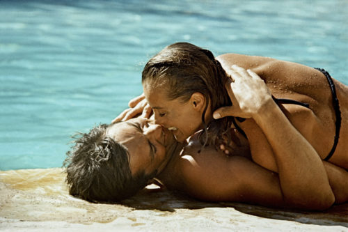 PHILIPPE LE TELLIER Romy Schneider et Alain Delon sur le tournage de La Piscine, Ramatuelle, 1968